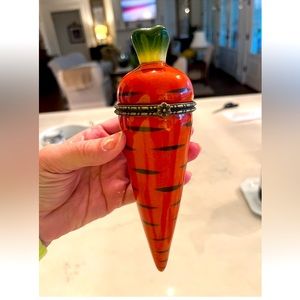 Vintage Limoges Carrot trinket box